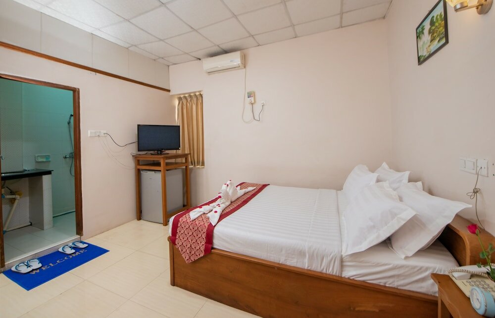 Фото Yangon Urban Hotel