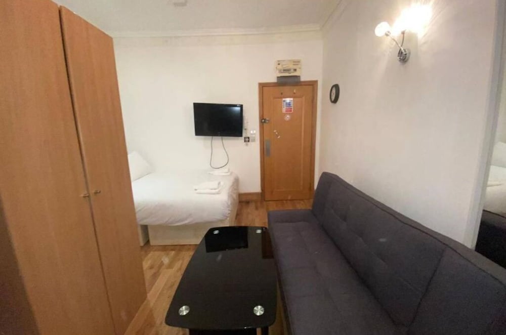 Фото 80 Inverness Terrace