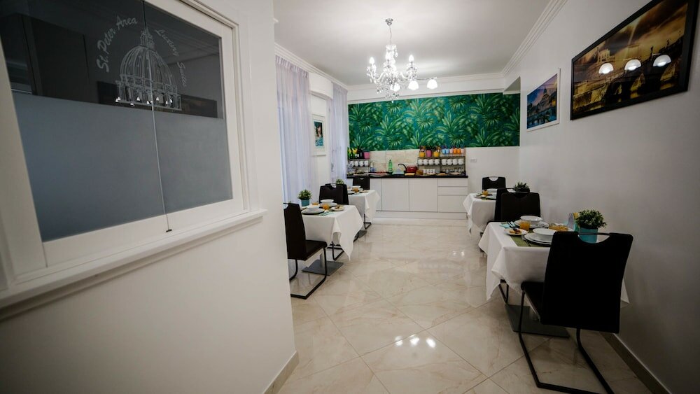 Фото St. Peter Area Luxury Suites