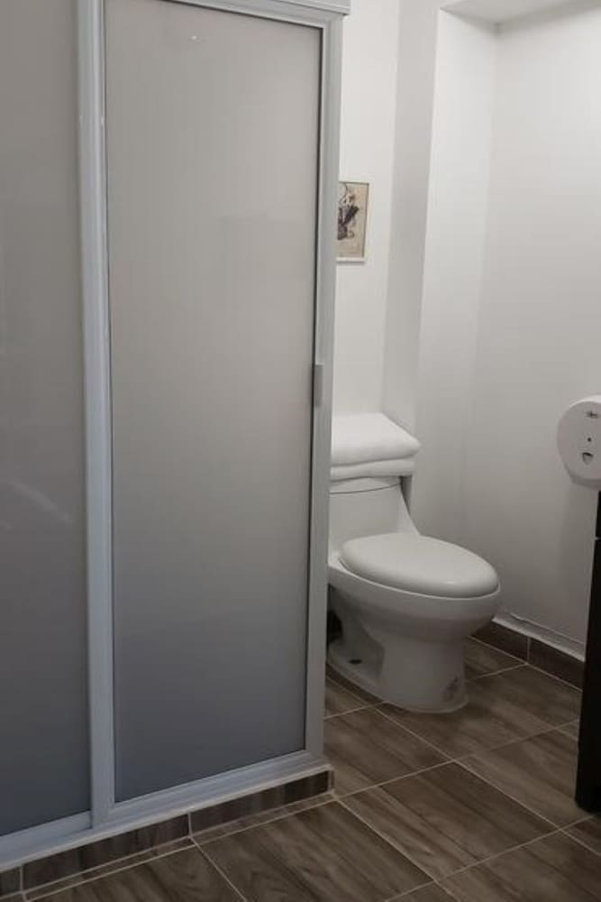 Фото Capital O Lowe Suites