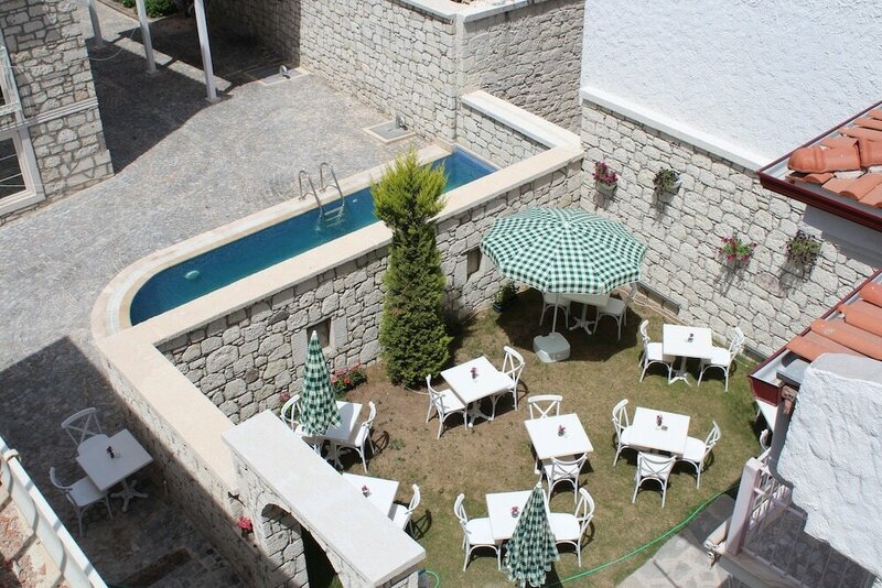 Гостиница Ala Rosa Alacati Hotel - Adults Only в Чешме