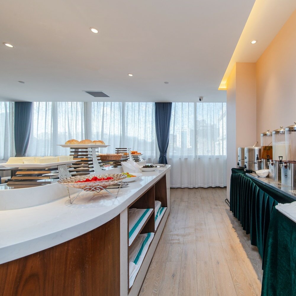 Фото Foshan Xinxuangong Hotel