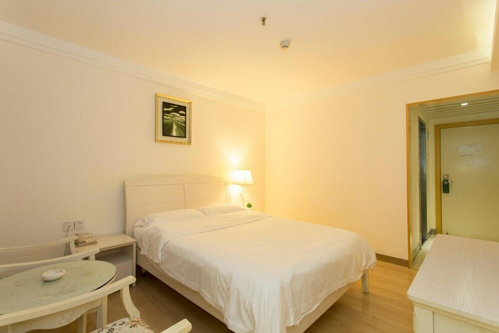 Фото Kaiserdom Hotel