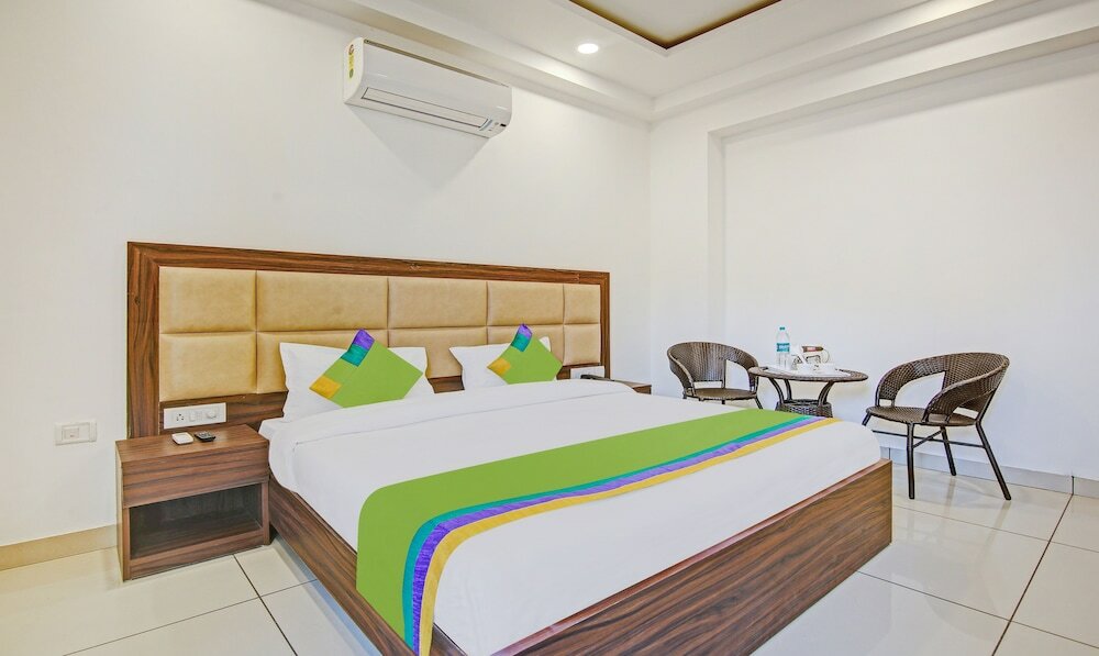 Фото Treebo Aviraj Inn