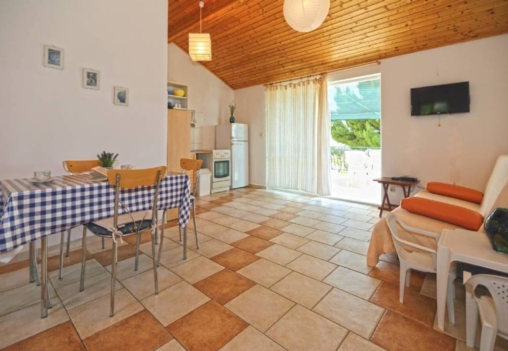 Фото Josip - 100 m From Beach - A5