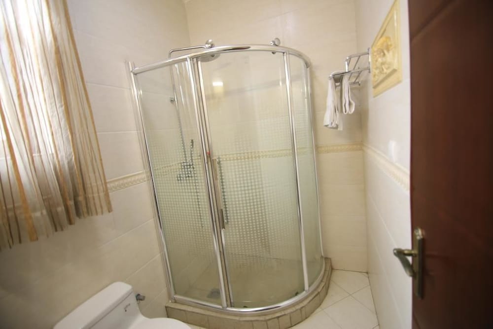 Фото Um Apartments