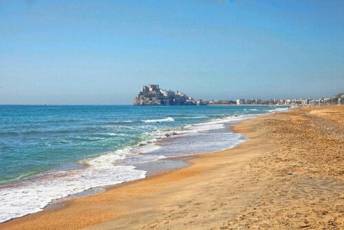 Гостиница Sunday's Beach