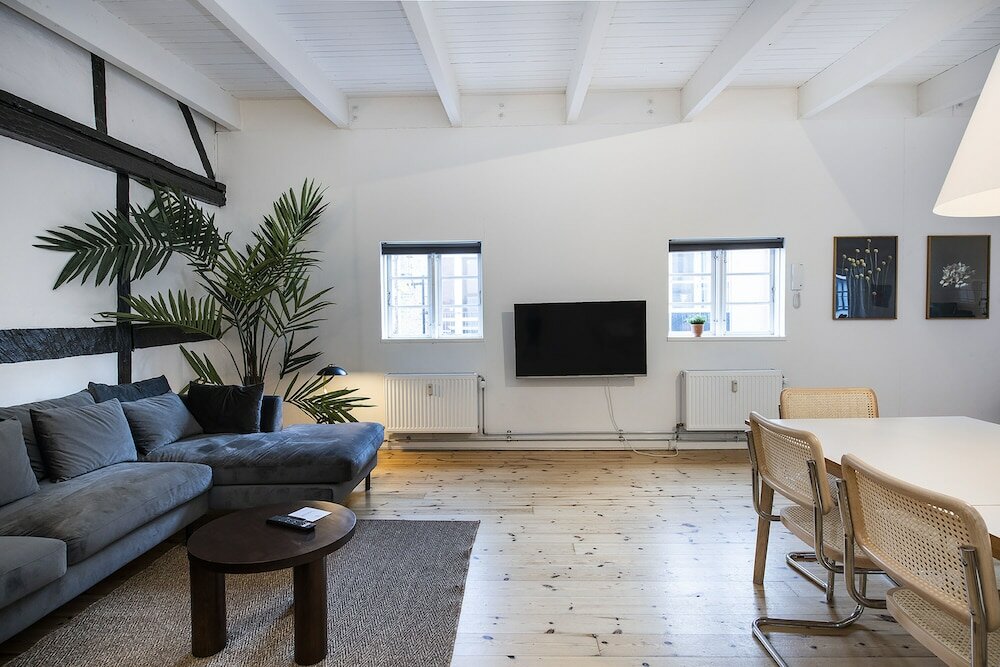 Фото The Townhouse - Into This Place