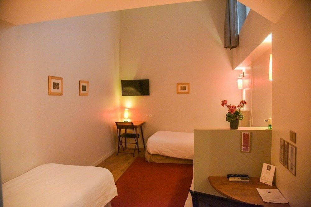 Фото Hotelo Lyon Charité