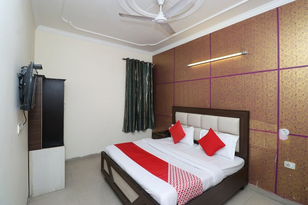 Фото Oyo 35663 Mayank Palace