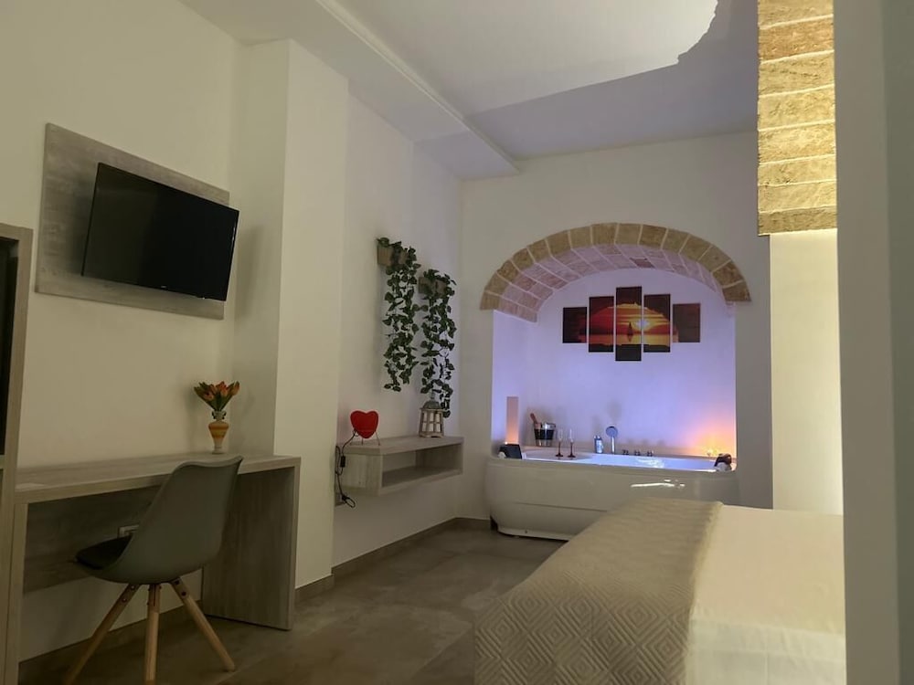 Фото Aurosa Bed and Breakfast