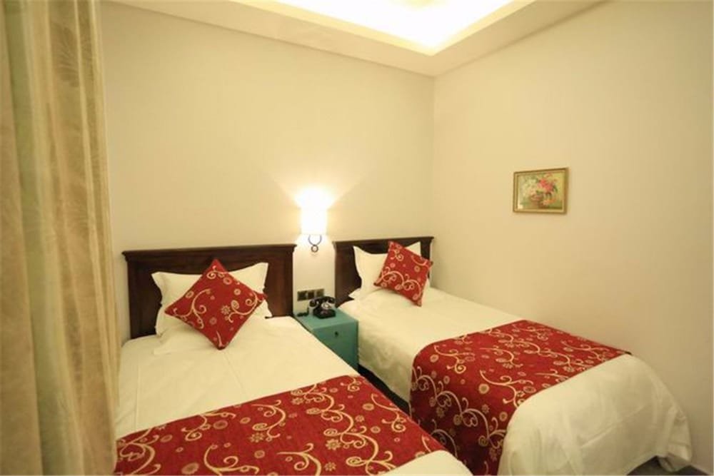 Фото Wuyang Boutique Hotel - Hefang Street