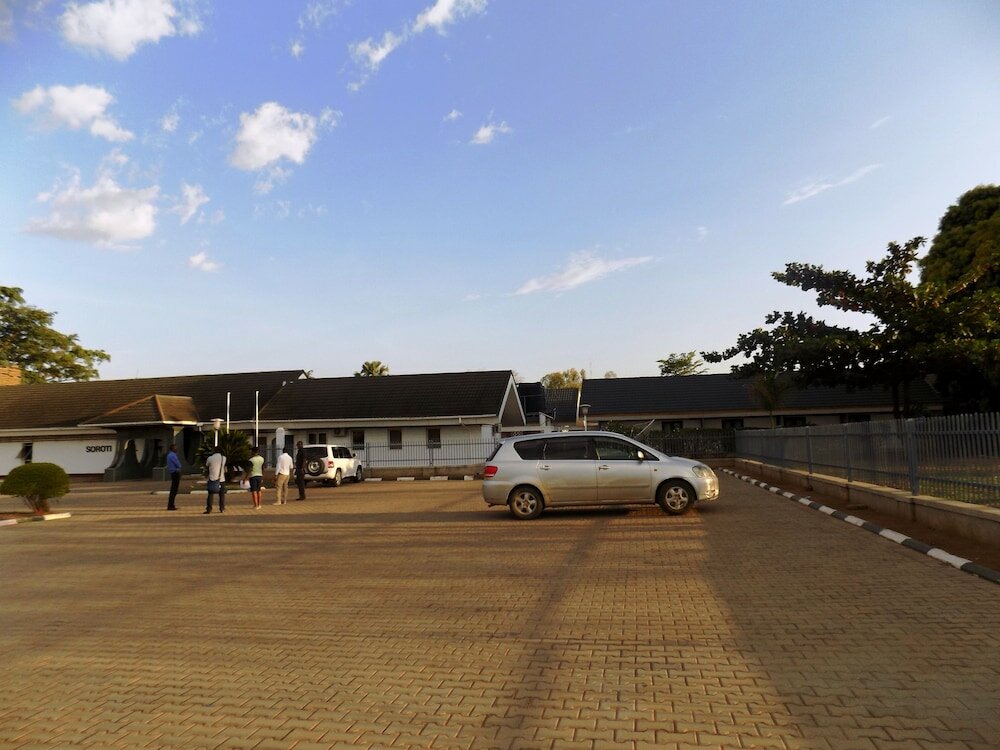 Фото Soroti Hotel