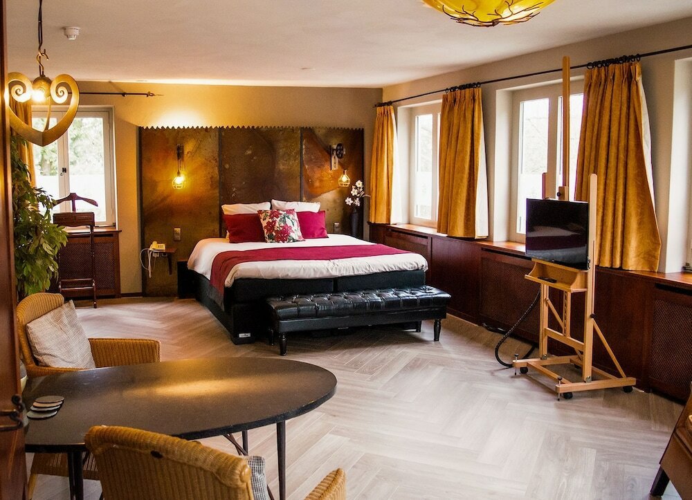Фото Hotel Mastbosch Breda