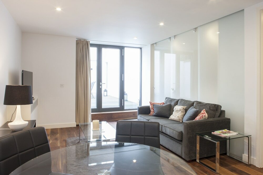 Фото Oxford Street Apartments