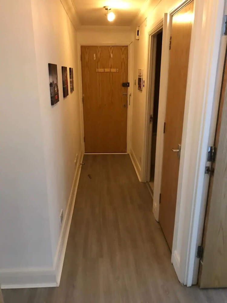 Фото Spacious 1 Bedroom Flat Near Charterhouse Square