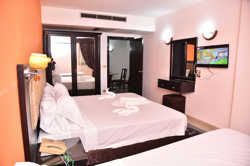 Фото Royal Pyramids Hotel