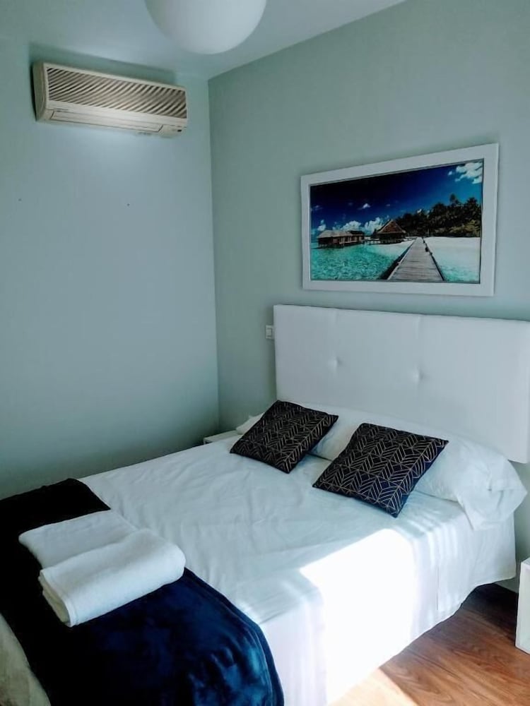 Фото Wish-Suite Juderia de Sevilla Apartment