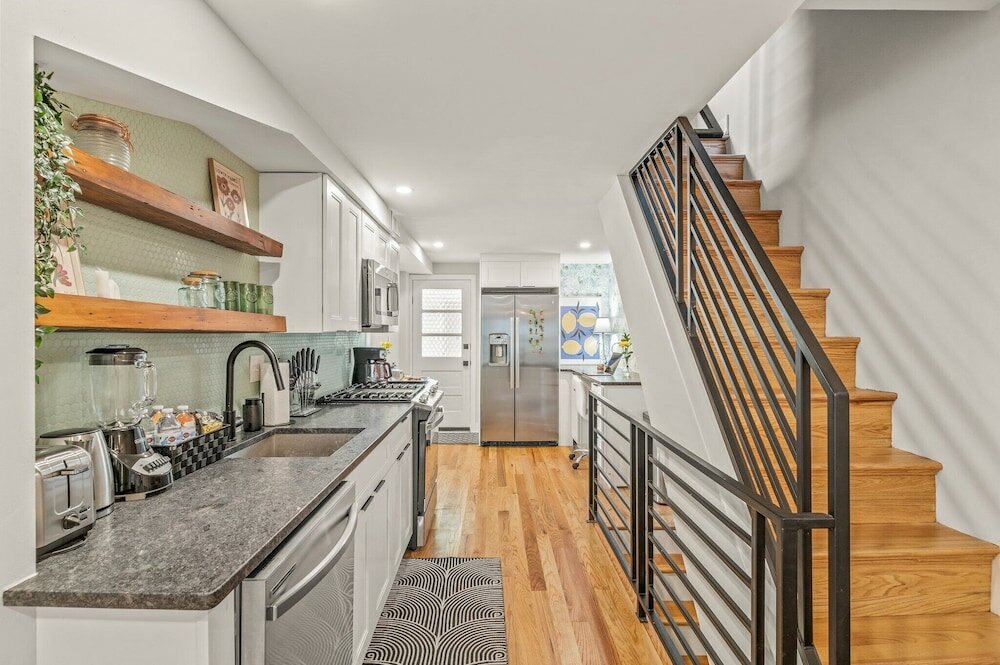 Фото Stylish 3-Bedroom Home in Philly