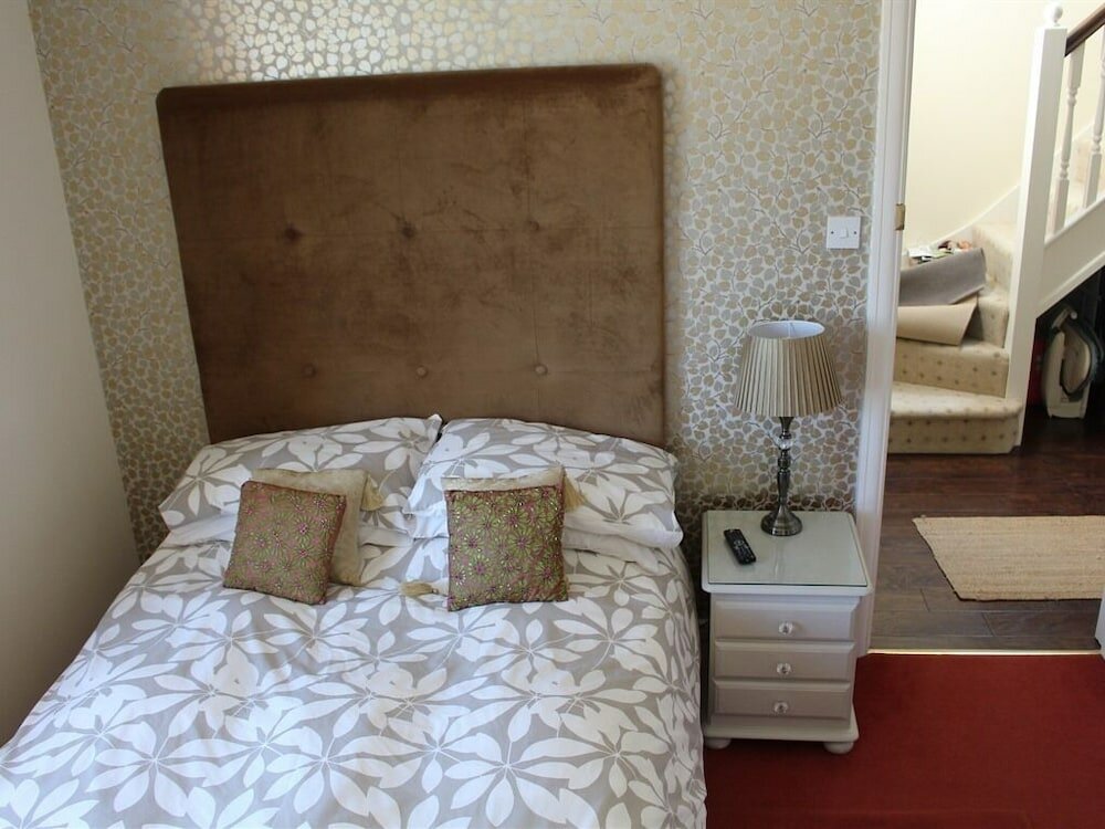 Фото The Laurels Guesthouse