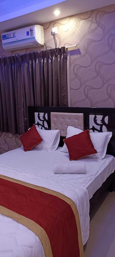 Фото Urban Stay Adams Service Apartment