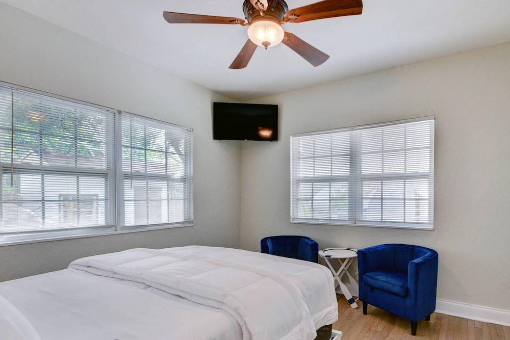 Фото Sunset Home West Palm Beach/close to Downtown Shops Pet Friendly