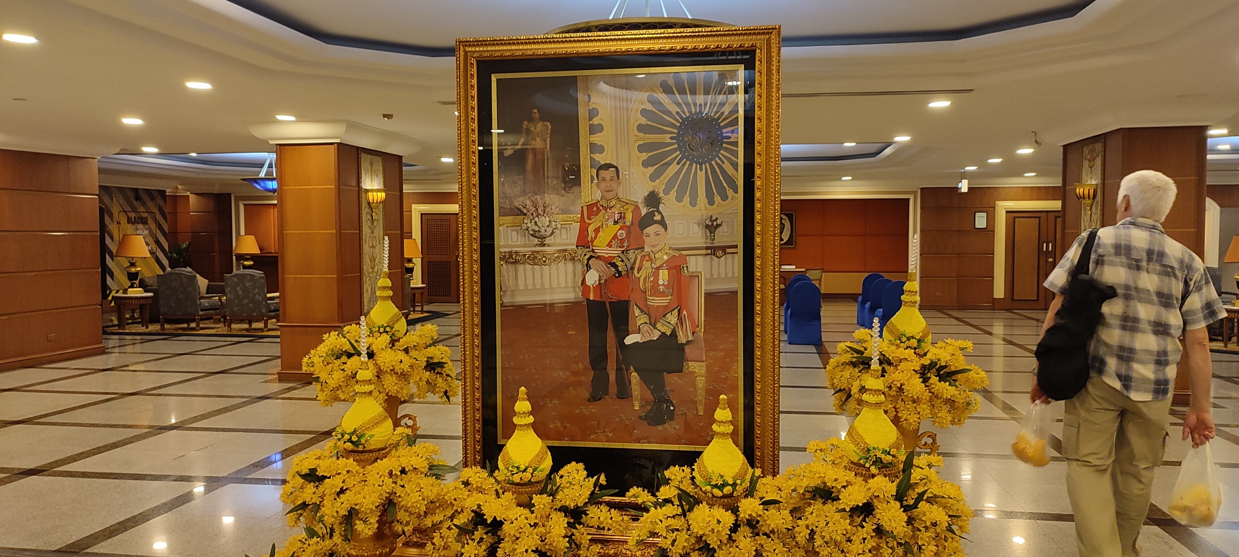 Фото Golden Tulip Sovereign Hotel