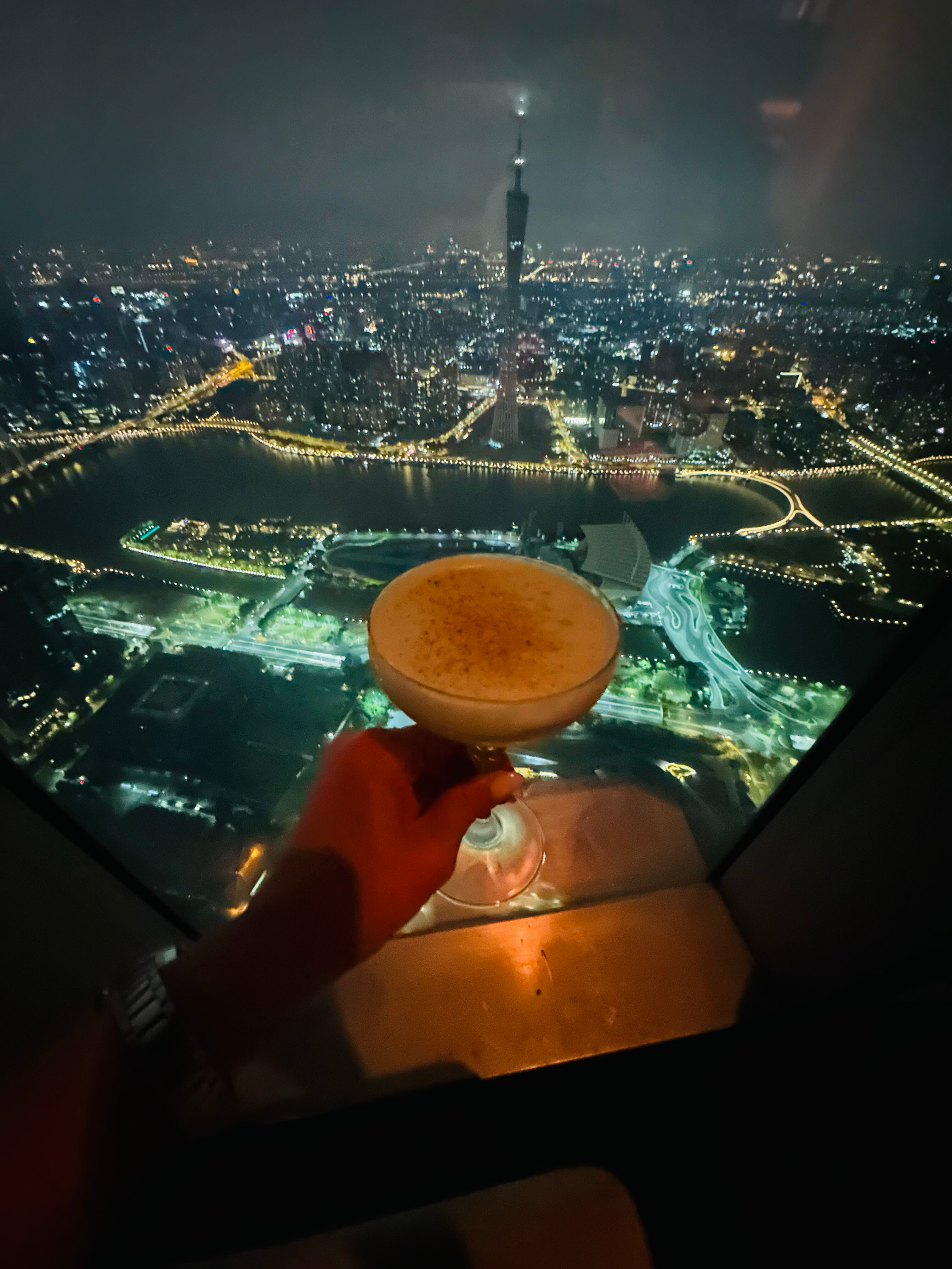 Фото Four Seasons Hotel Guangzhou