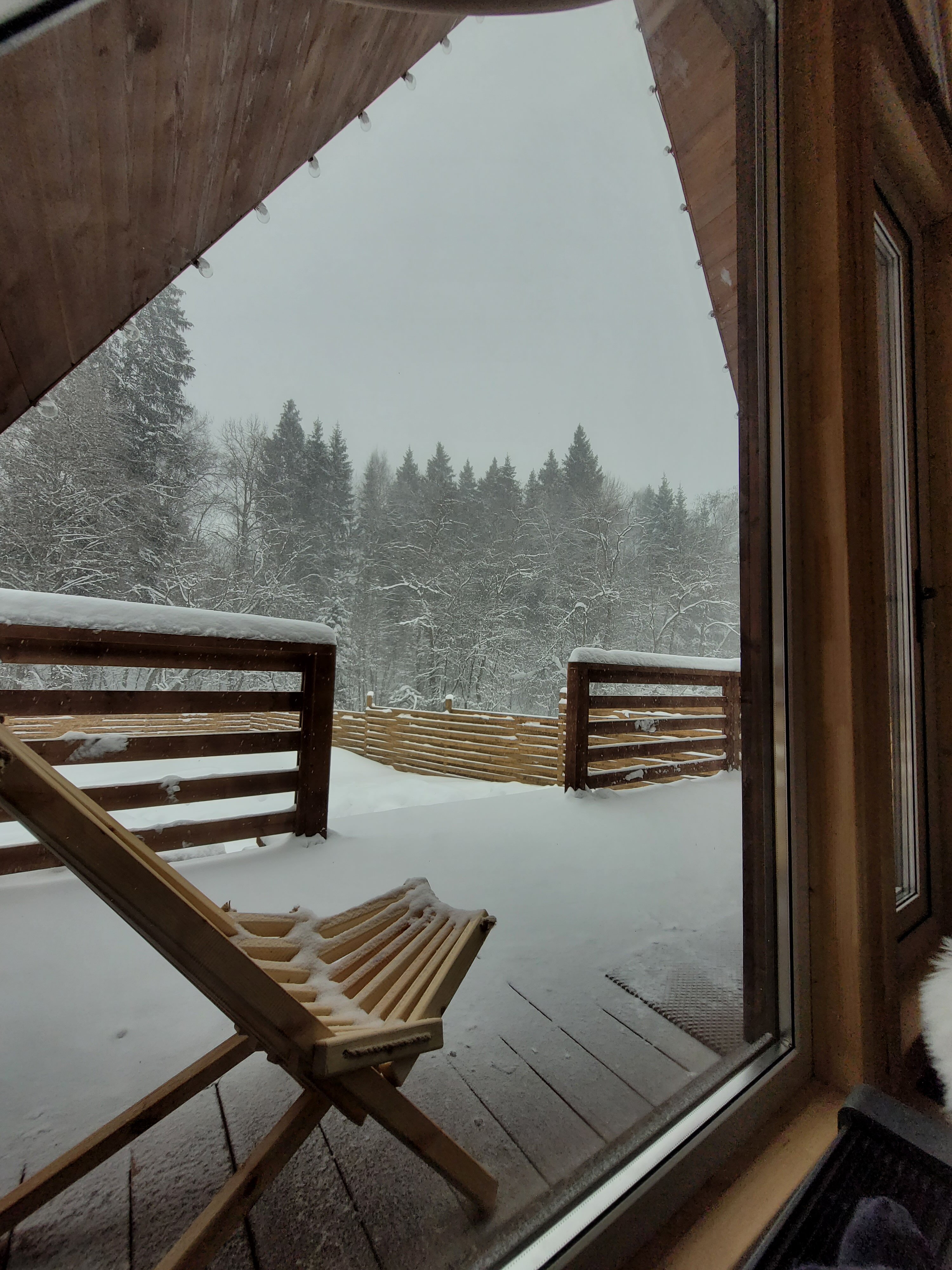 Фото Дом Углом