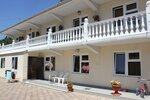 Комфорт (posyolok gorodskogo tipa Novomikhaylovskiy, Mostovaya ulitsa, 6), hotel