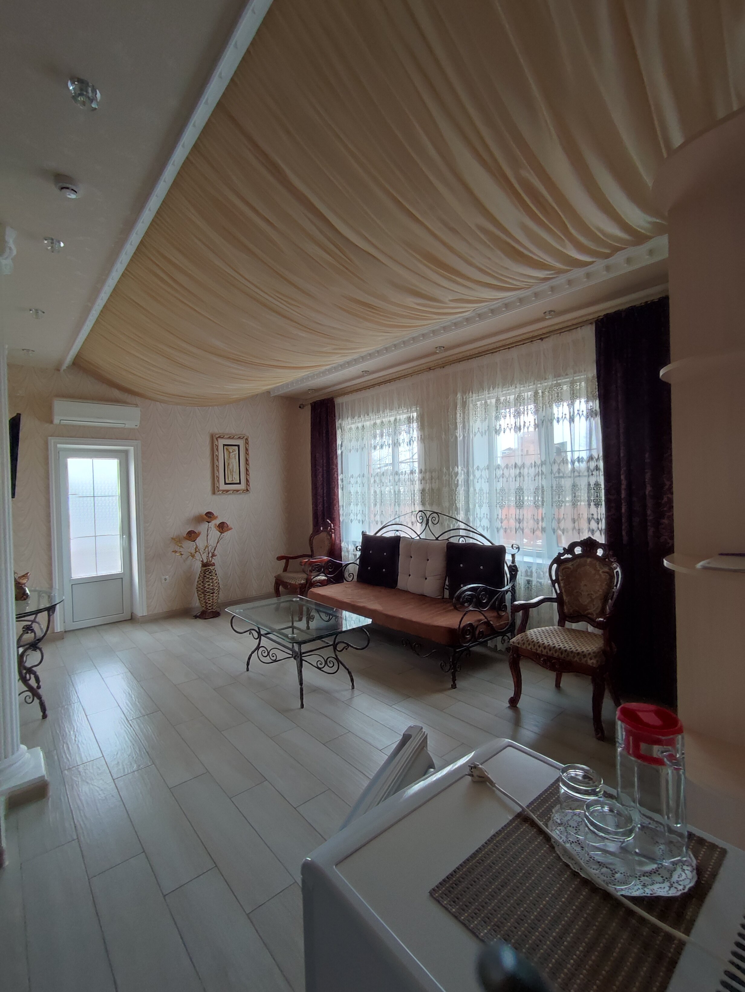 Фото Красный замок