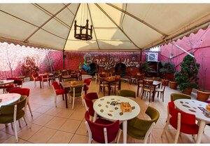 Keyfi Alem Cafe (Дюздже, Дюздже Меркез, улица Сюлейман Куюмджу, 20), кафе в Дюздже