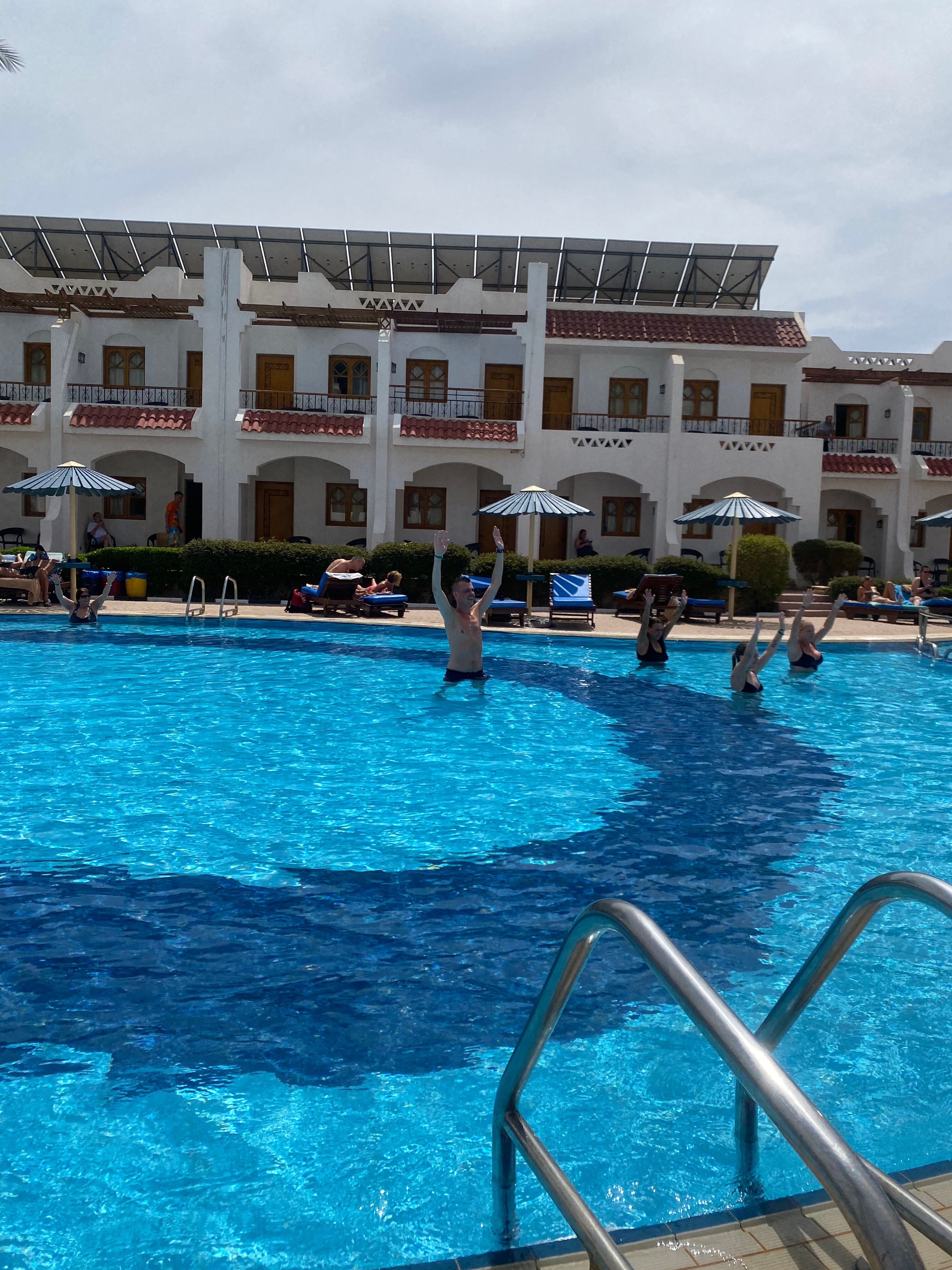 Фото Dive Inn Resort