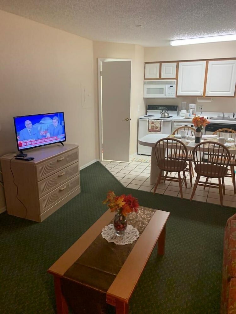 Фото The Tropical Oaks Villa - Near Disney