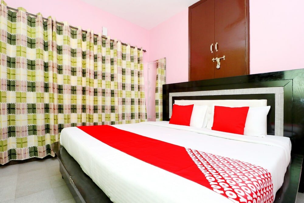 Фото Oyo 39852 Hotel Noor