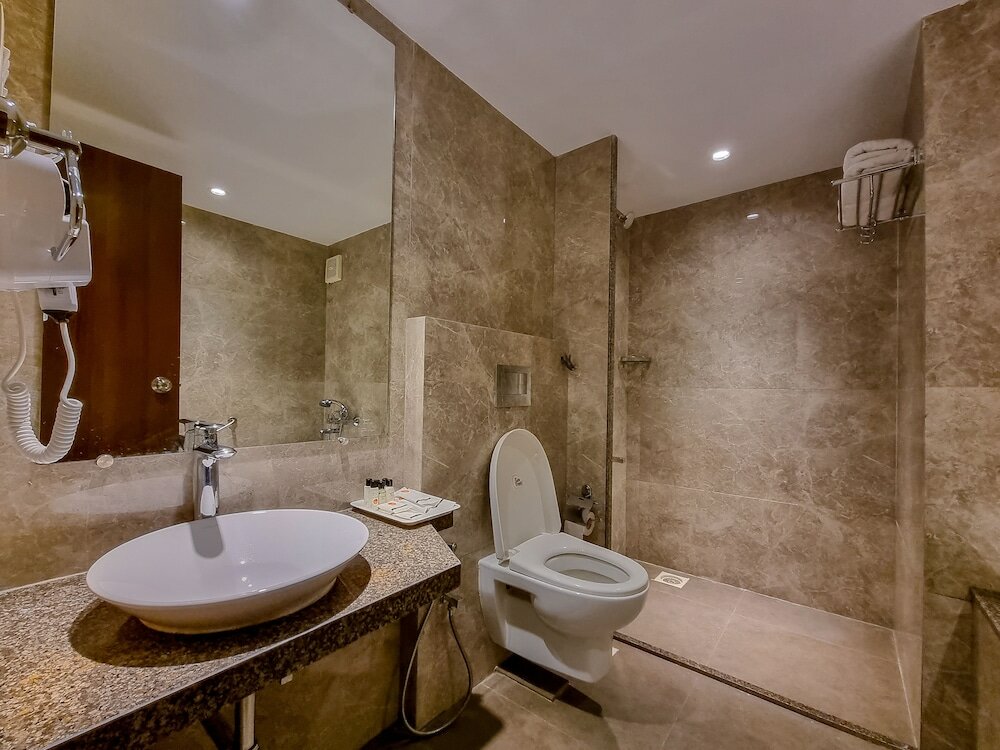 Фото Hotel Express Inn