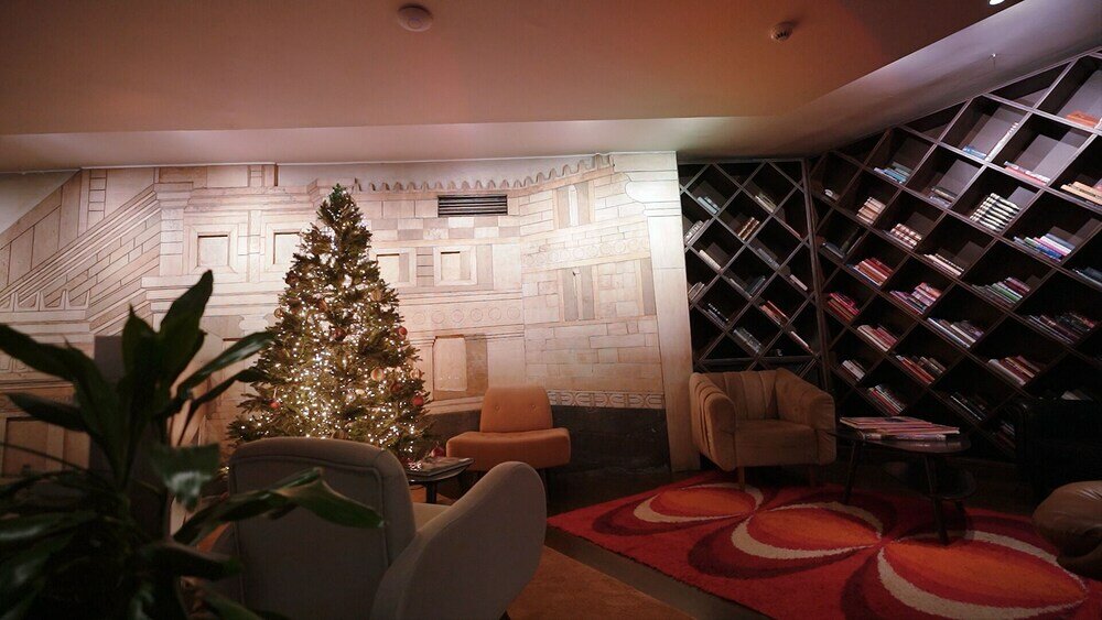 Фото Brown Acropol