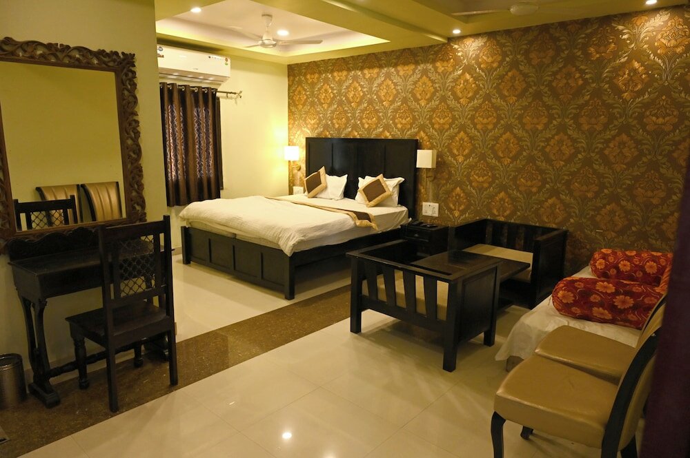 Фото Om Heritage Hotel