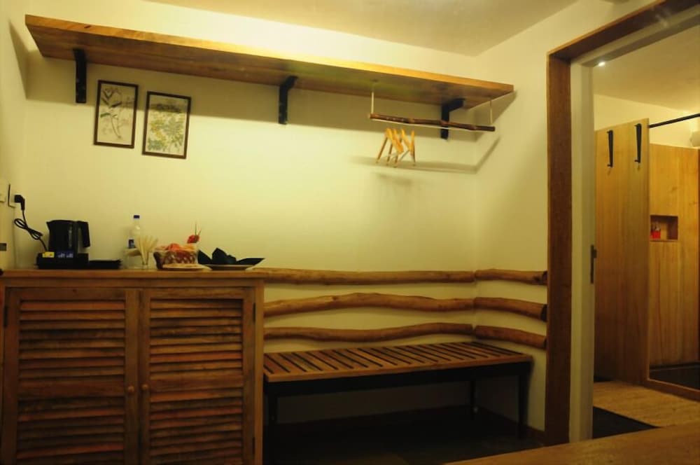 Фото Trees & Tigers