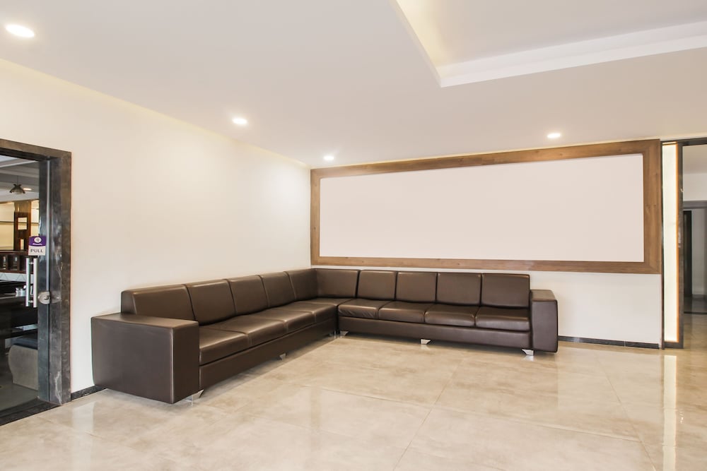 Фото Oyo 30651 Hotel Meridian