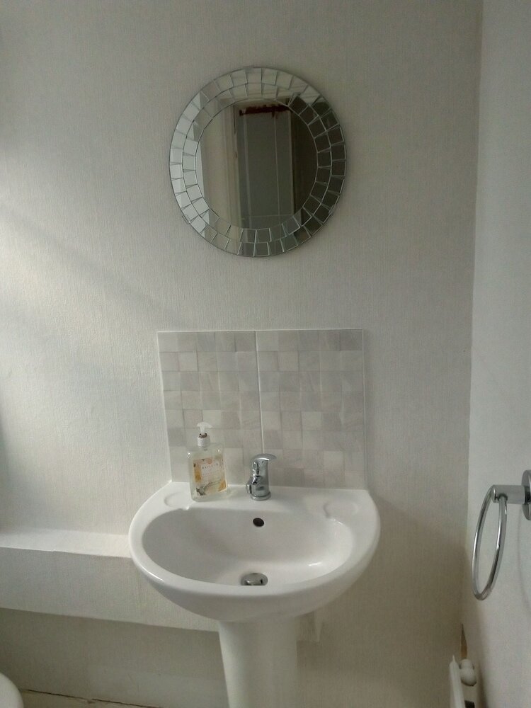 Фото Rooms in Guildford Surrey