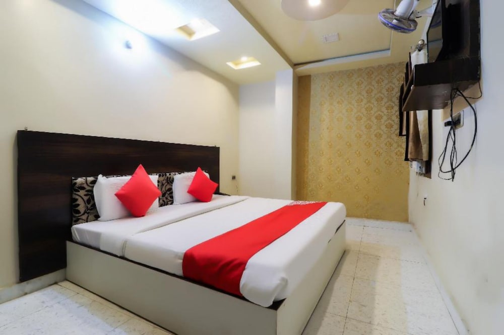 Фото Goroomgo Gouri Palace Puri