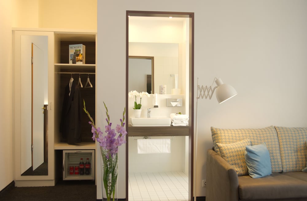 Фото Lizz Hotel Munich