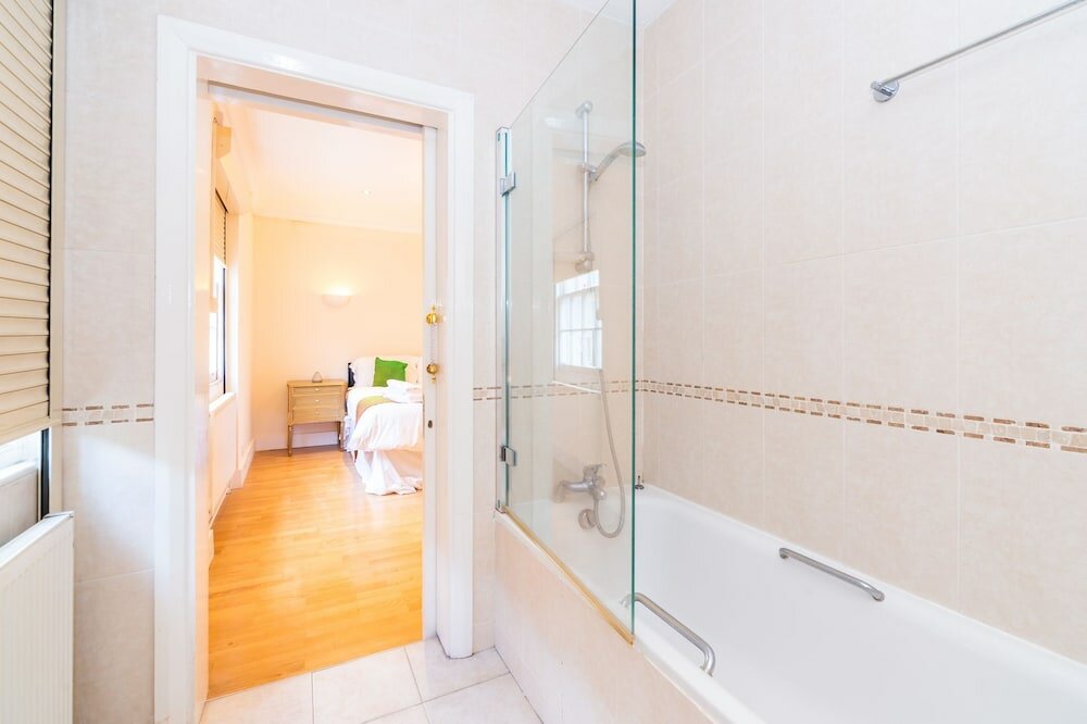 Фото Pml Apartments Elvaston Mews