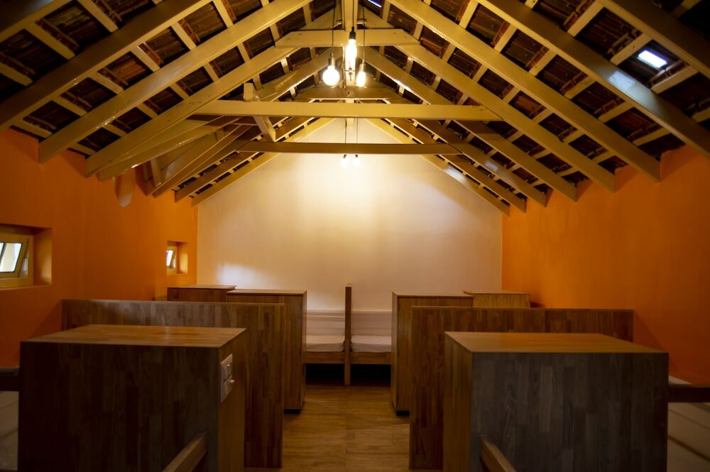 Фото Roambay Hostels