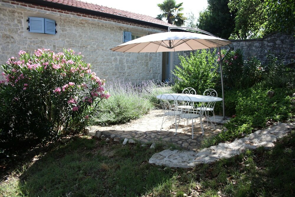 Фото House Nirvana