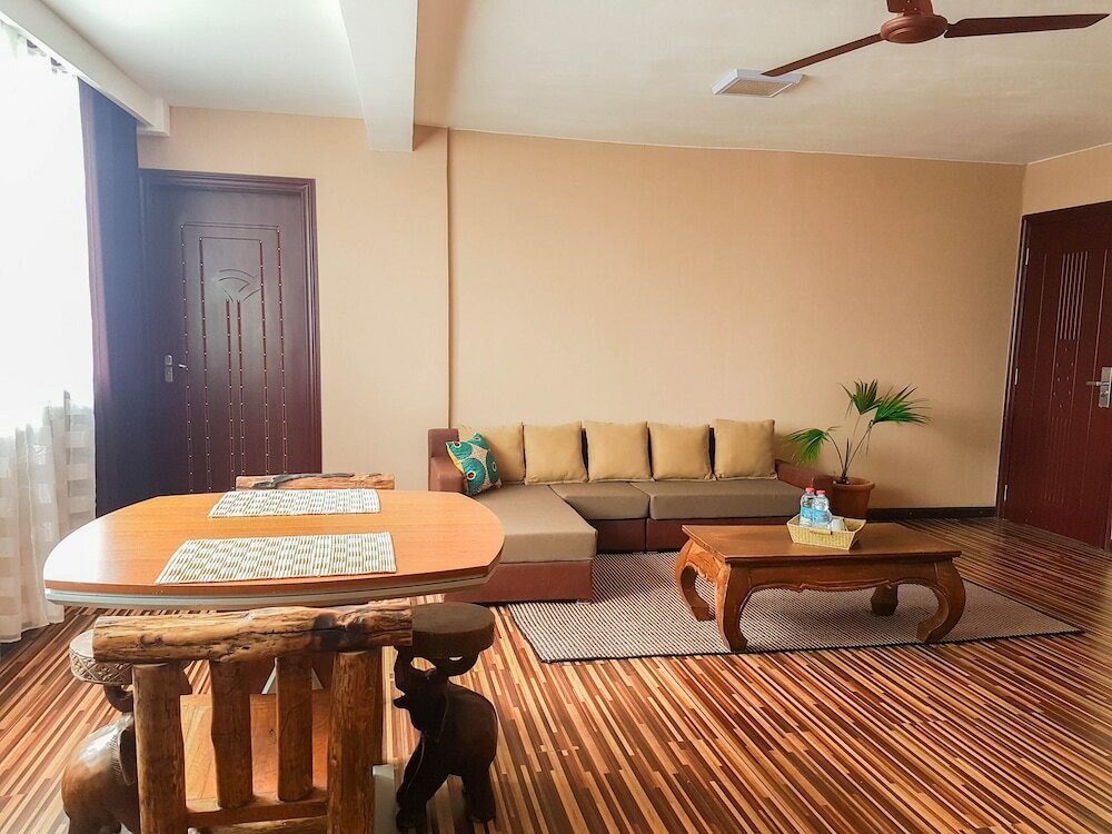 Фото Grand Appart' Antaninarenina