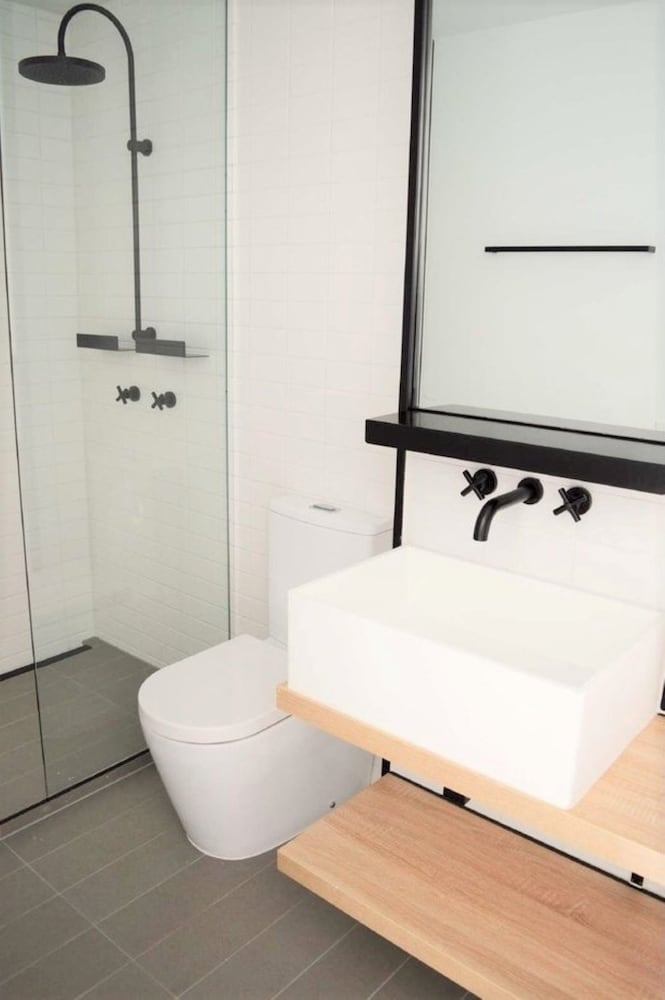 Фото ReadySet Apartments at Stadium