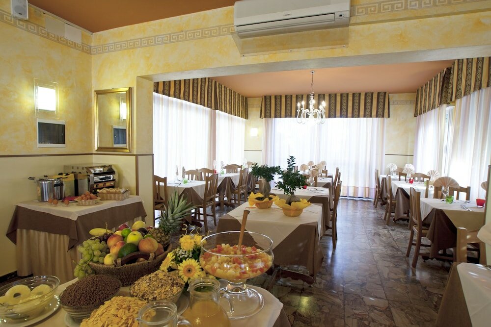 Фото Hotel Villa Bruna