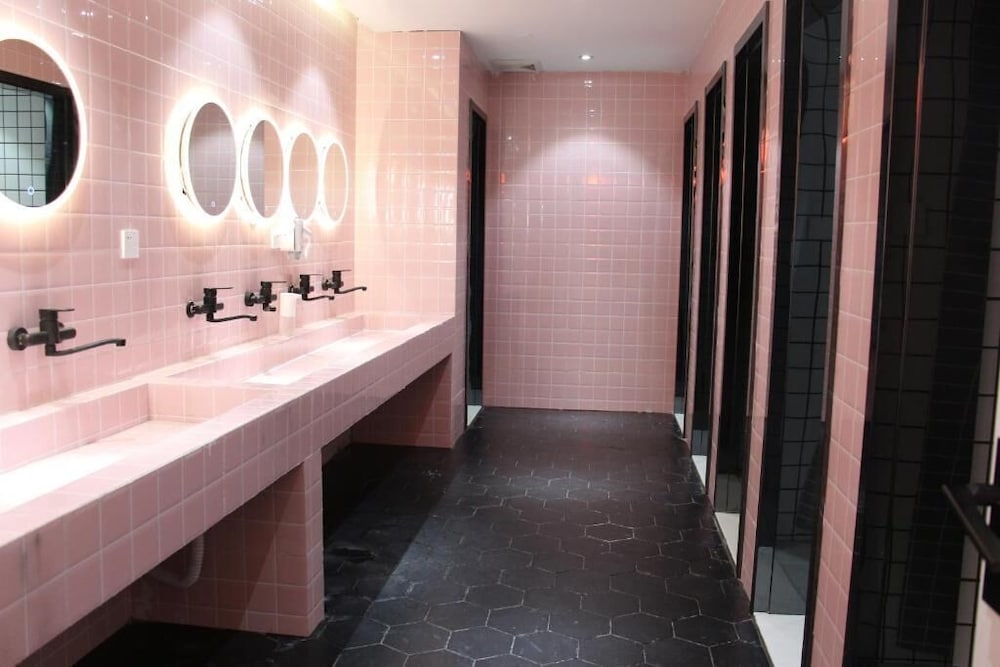 Фото Hangzhou Infinity Youth Hostel